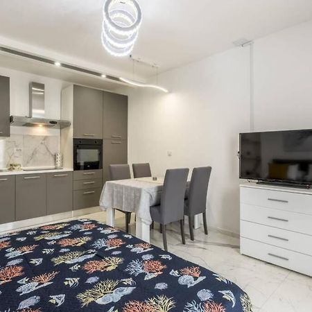 Royal Platinum Studio Apartment Vodice Esterno foto