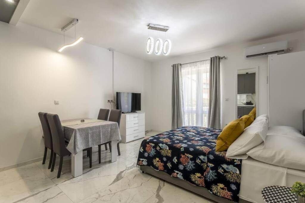 Royal Platinum Studio Apartment Vodice Esterno foto