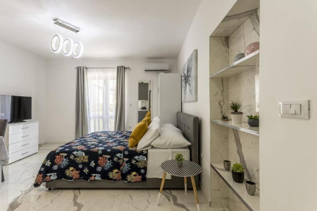 Royal Platinum Studio Apartment Vodice Esterno foto